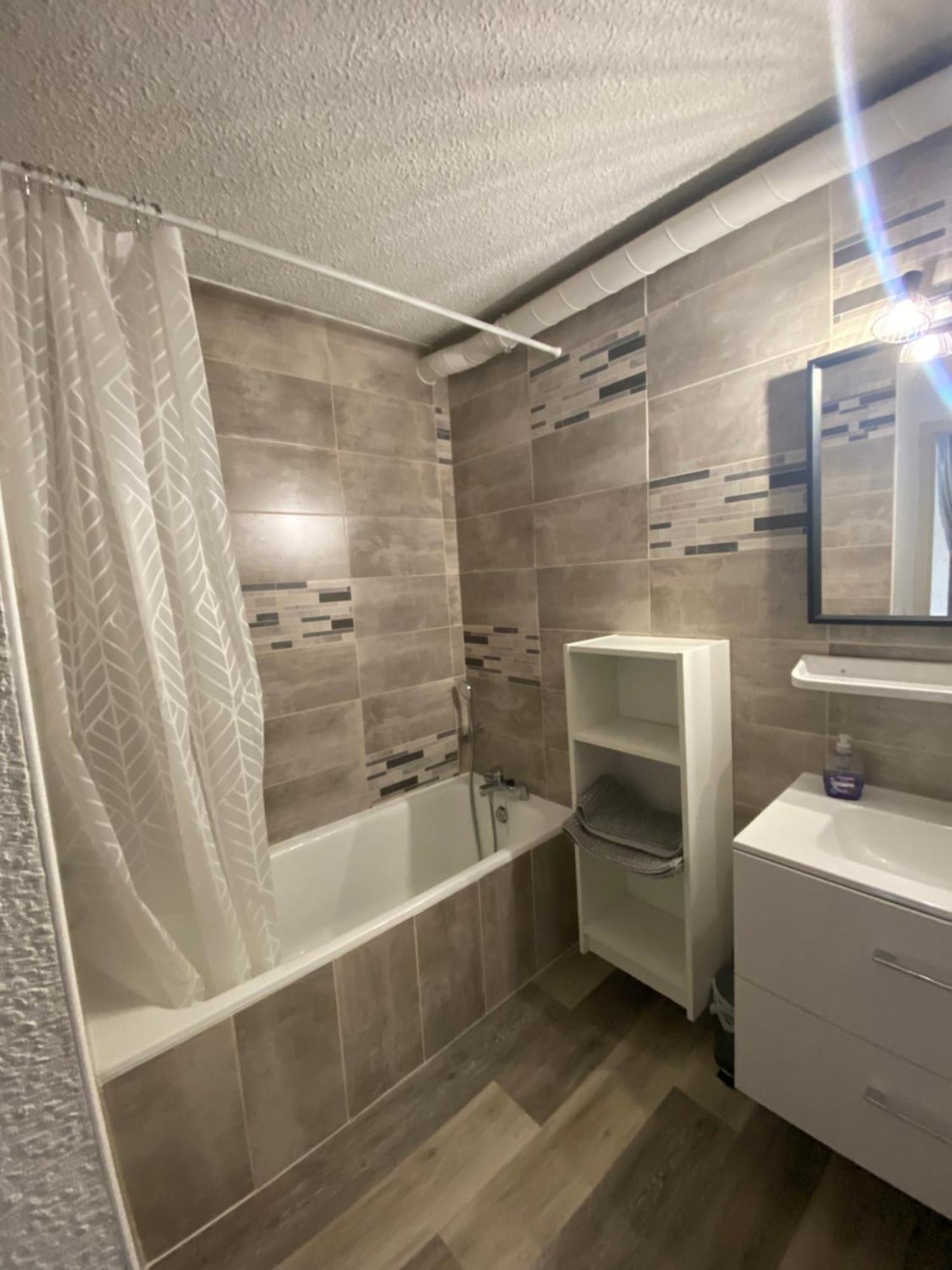 Appartement 50M2 Vue Imprenable Avec Garage Draps Et Serviettes Compris فيلارد دي لانس المظهر الخارجي الصورة